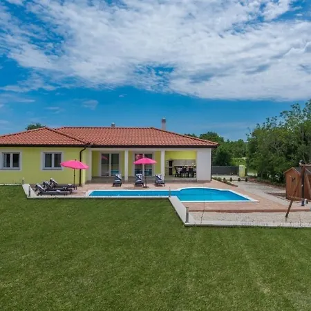 Villa Leis